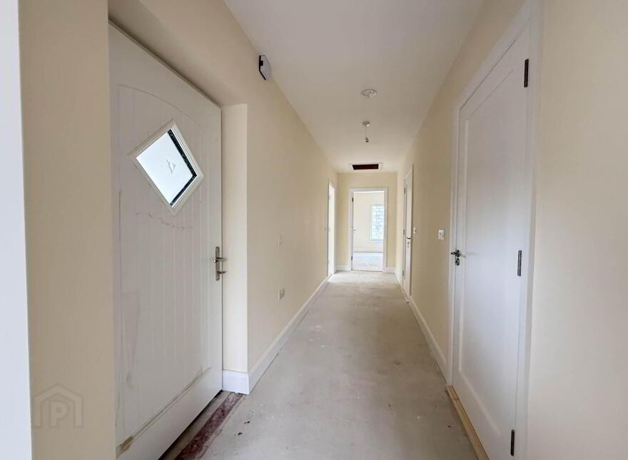 15 Roseville Crescent, Cahir, County Tipperary, E21KF83