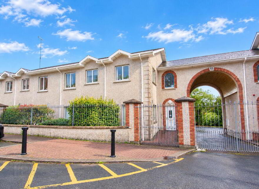 2 Maryville Gardens, Courtown, Riverchapel, Y25F9P7