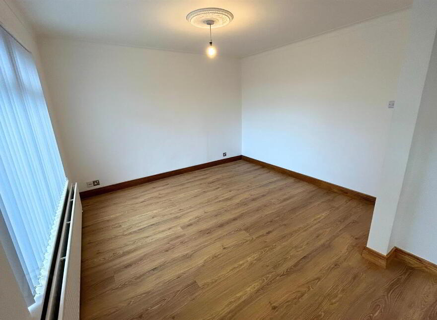 12 Crawfordsburn Road, Bangor, BT19 1BE