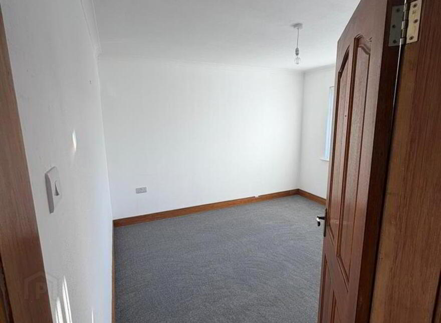 12 Crawfordsburn Road, Bangor, BT19 1BE