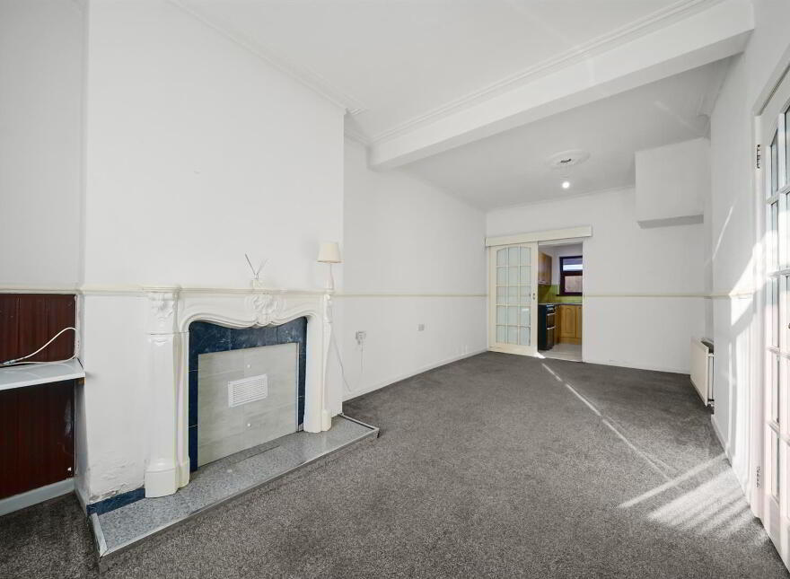 4 Earlscourt Street, Falls Road, Belfast, BT12 7AS