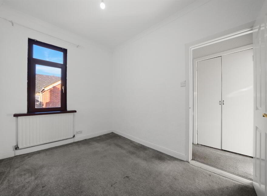 4 Earlscourt Street, Falls Road, Belfast, BT12 7AS
