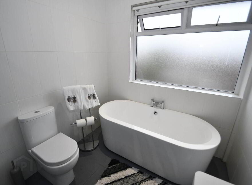 49 Sunningdale Park, Cavehill, Belfast, BT14 6RW