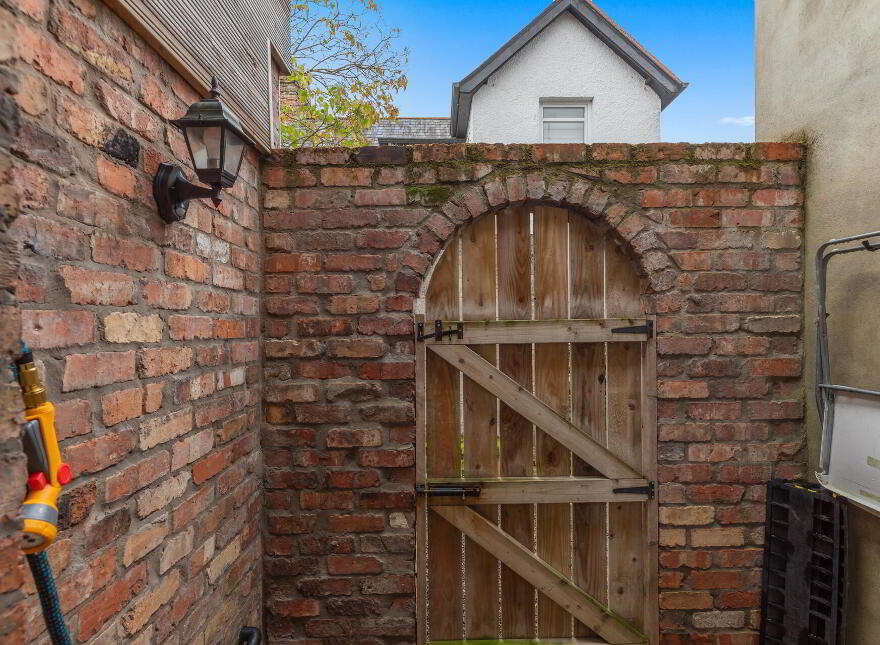 15 Lancefield Road, Belfast, BT9 6LL