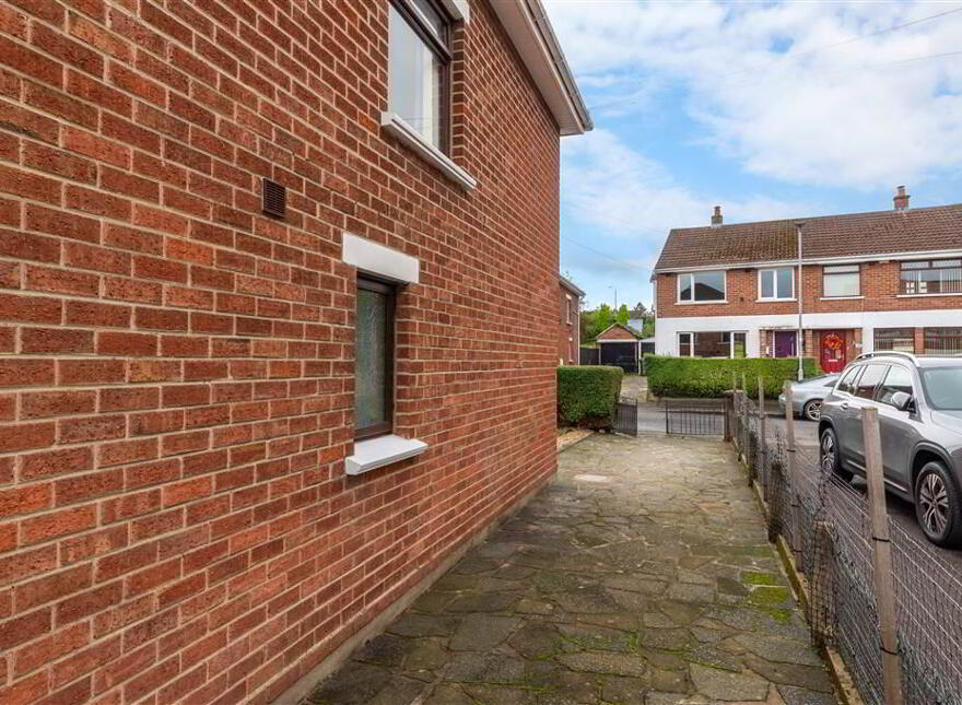 23 Hollymount, Finaghy, Belfast, BT10 0GL