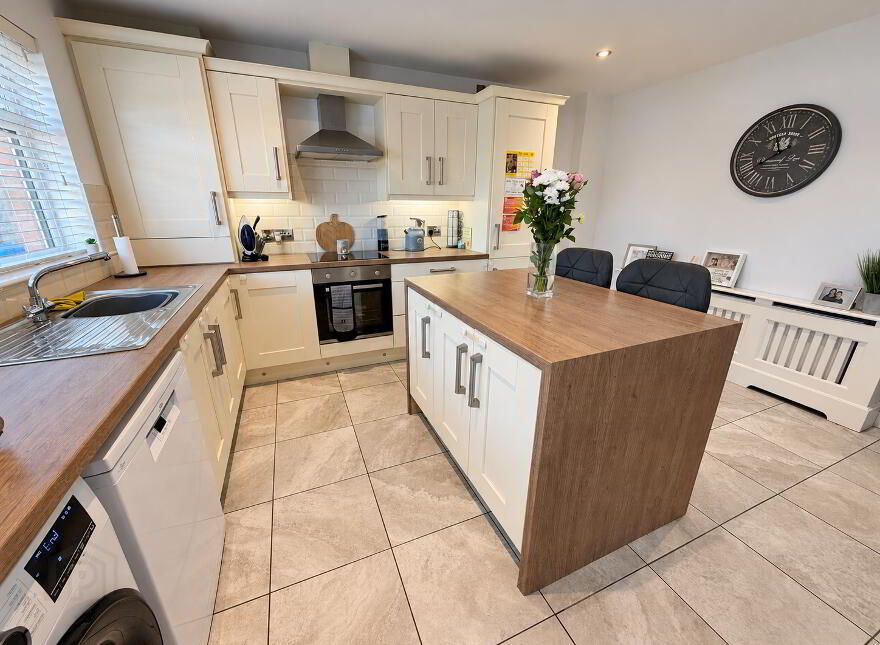6 Ashbrook Court, Drumahoe, L'Derry, BT47 3FA