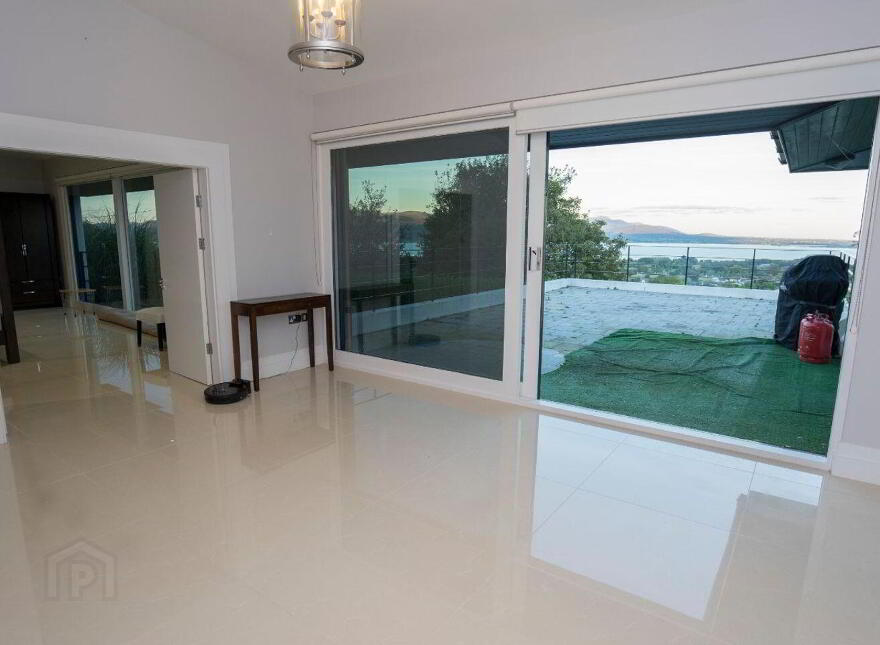 South Commons, Carlingford, A91A527