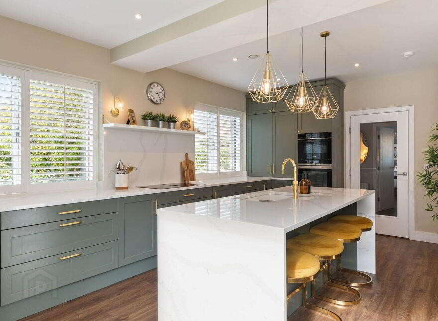 2 Larkfield Place, Dublin 18, D18XE02