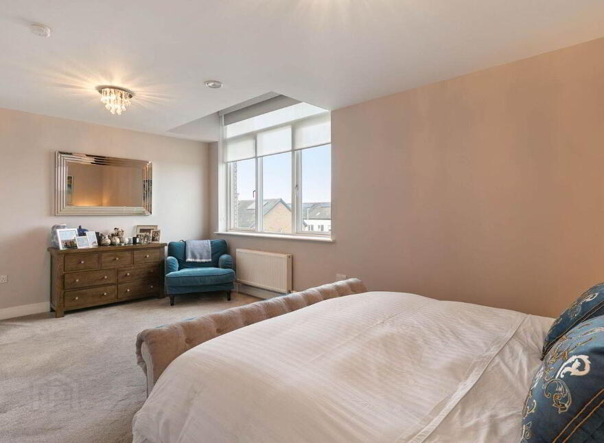 2 Larkfield Place, Dublin 18, D18XE02