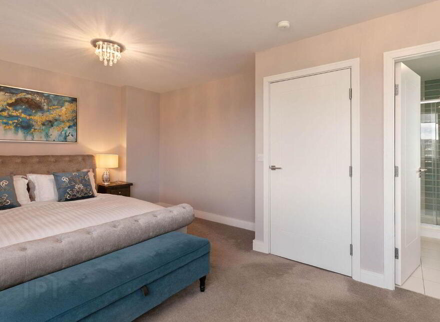 2 Larkfield Place, Dublin 18, D18XE02