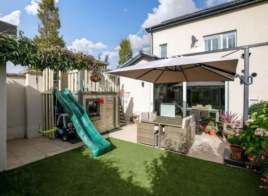 2 Larkfield Place, Dublin 18, D18XE02