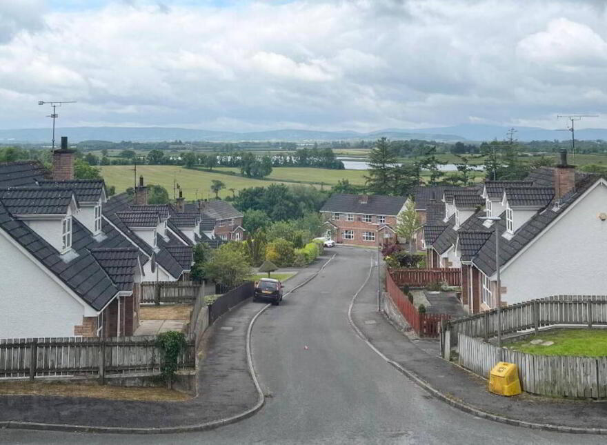 40 Hollybank, Lisnaskea, Enniskillen, BT92 0GE