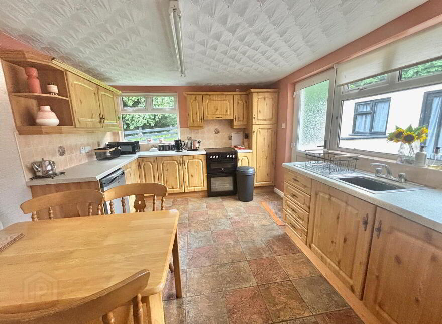 6 Castlerock Road, Londondery, Coleraine, BT51 3HP