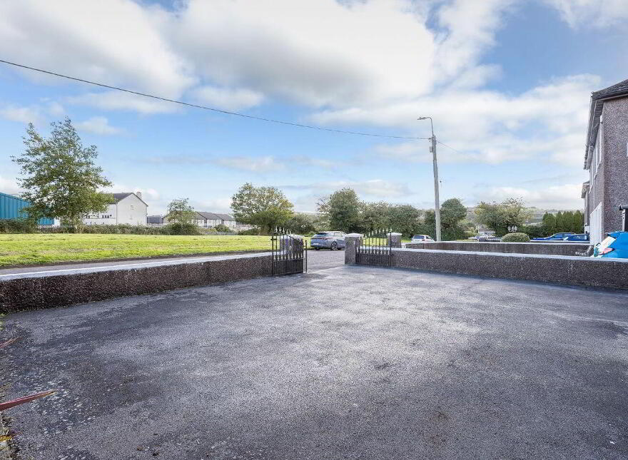 3 Deanwood Place, Togher, T12H7T8