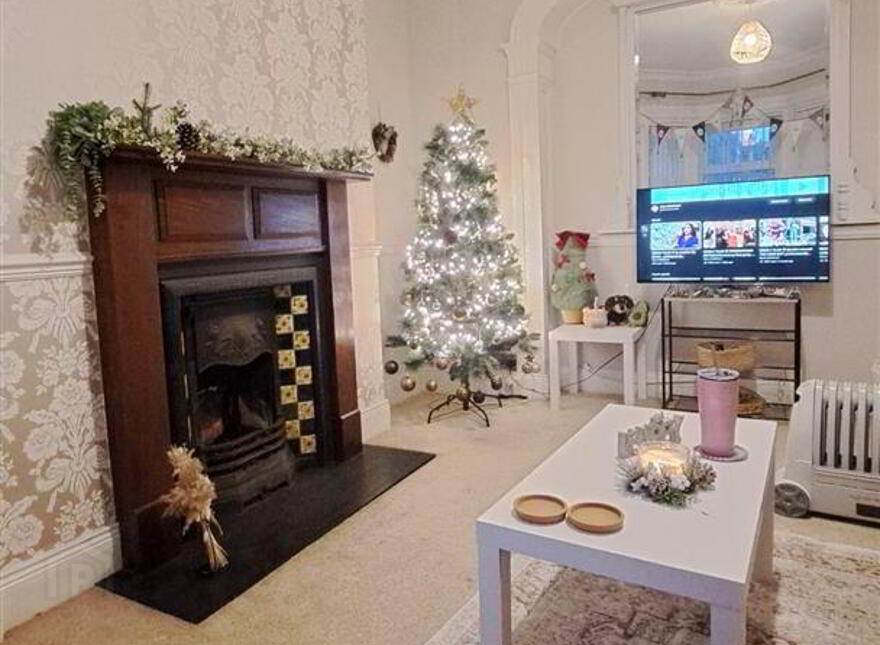 Rm 4, 57 Ponsonby Avenue, Belfast, BT15 2LS