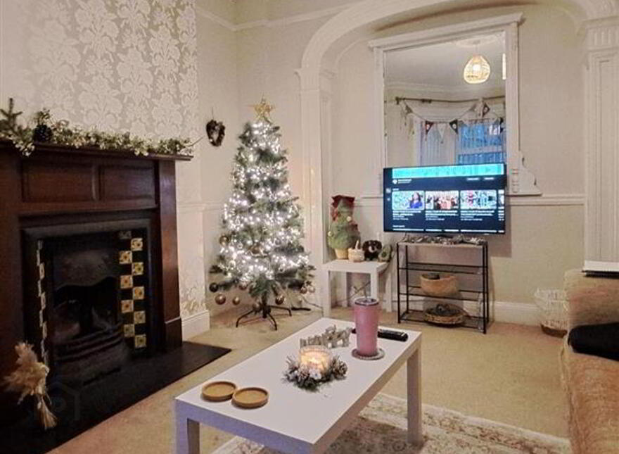 Rm 4, 57 Ponsonby Avenue, Belfast, BT15 2LS