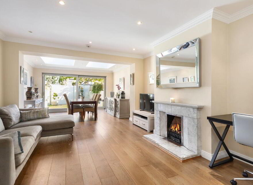 5 Castle Court, Killiney Hill Road, Killiney, A96NP78