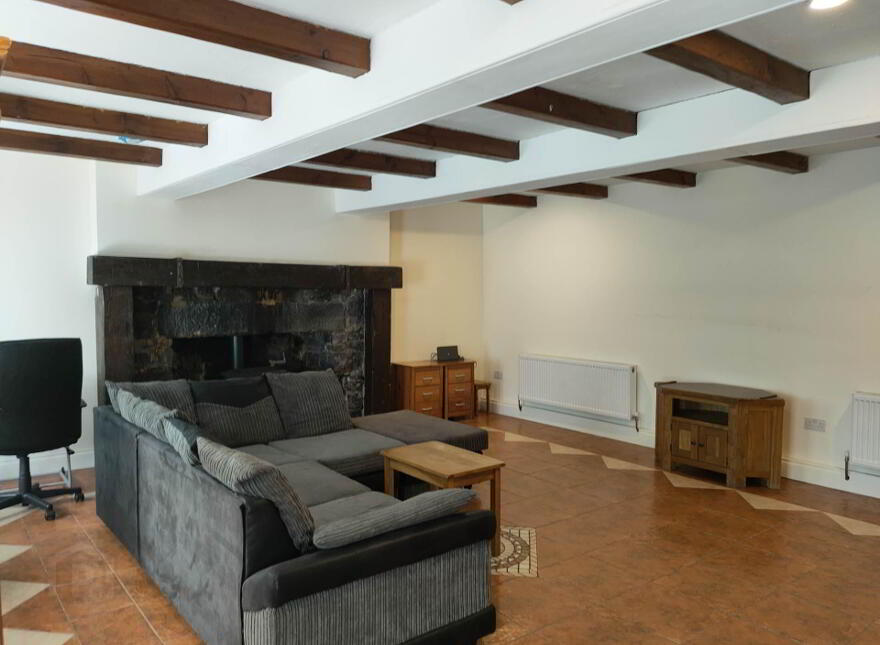 The Neale, Ballinrobe, F31E722