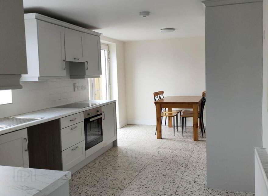 The Neale, Ballinrobe, F31E722