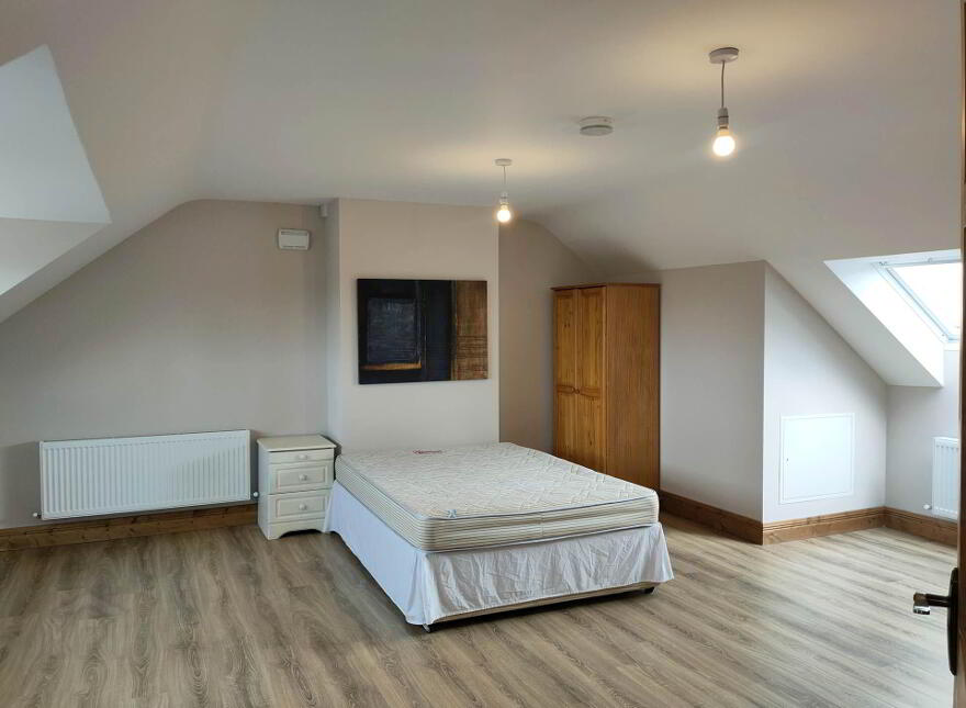 The Neale, Ballinrobe, F31E722