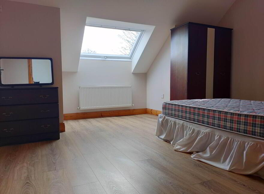 The Neale, Ballinrobe, F31E722