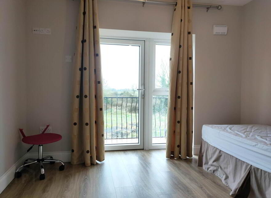 The Neale, Ballinrobe, F31E722