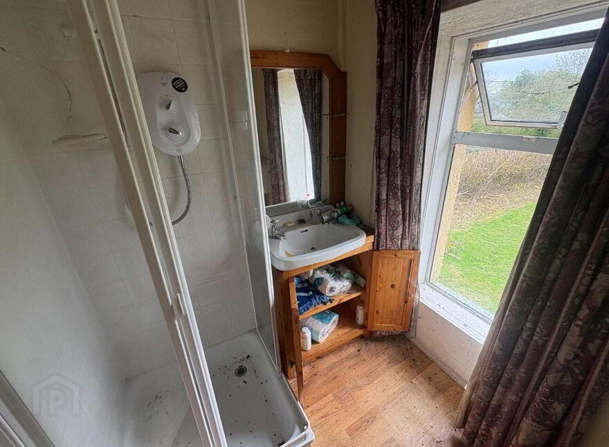 Ballyvouge, Kilnamartyra, Ballyvoge, P12ND74