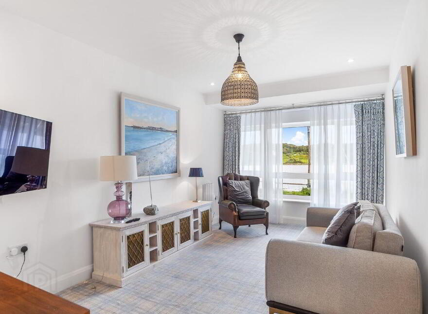 No. 2 Clifden Quay, Beach Road, Clifden, H71TX37