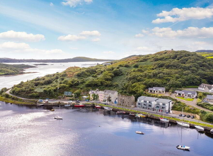 No. 2 Clifden Quay, Beach Road, Clifden, H71TX37