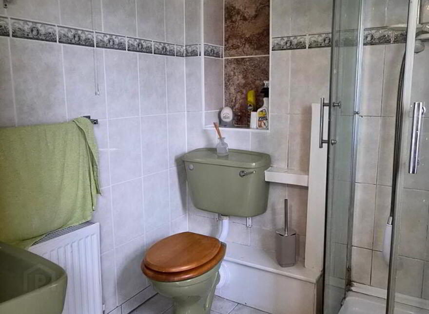 28 Saint Patricks Park, Carrick-On-Shannon, N41YD85