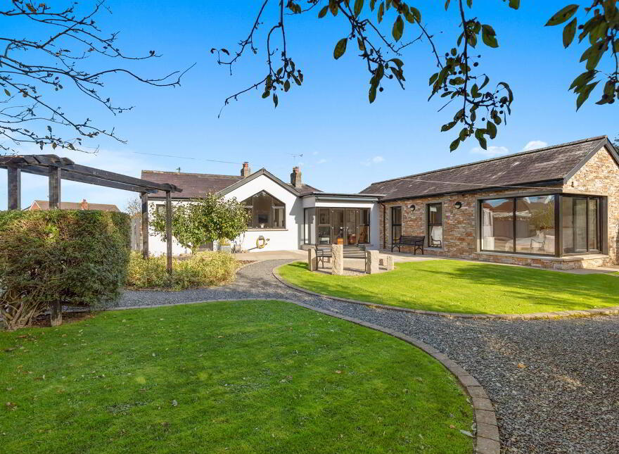 13 New Road, Carrowdore, Newtownards, BT22 2HB
