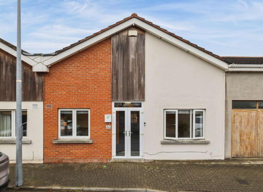4 Abbeyfield Lawns, Dublin 5, D05FX96