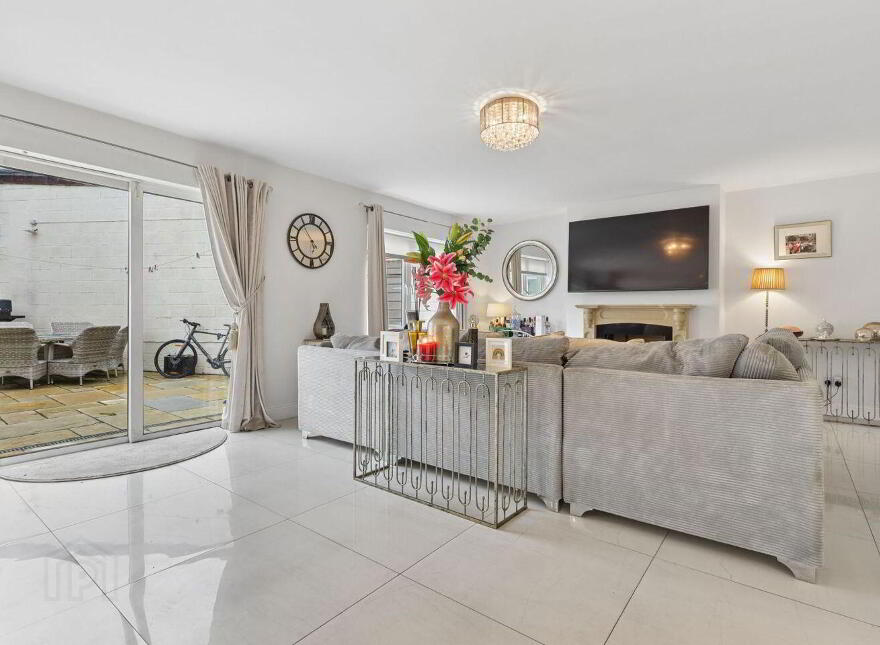 4 Abbeyfield Lawns, Dublin 5, D05FX96