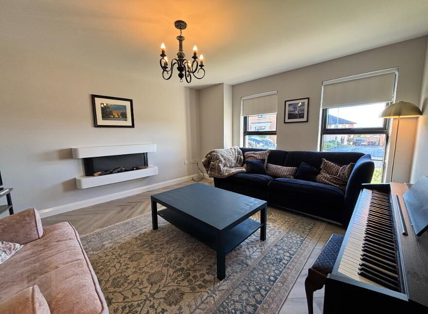 17 Ballymullan Manor, Lisburn, BT27 5WT