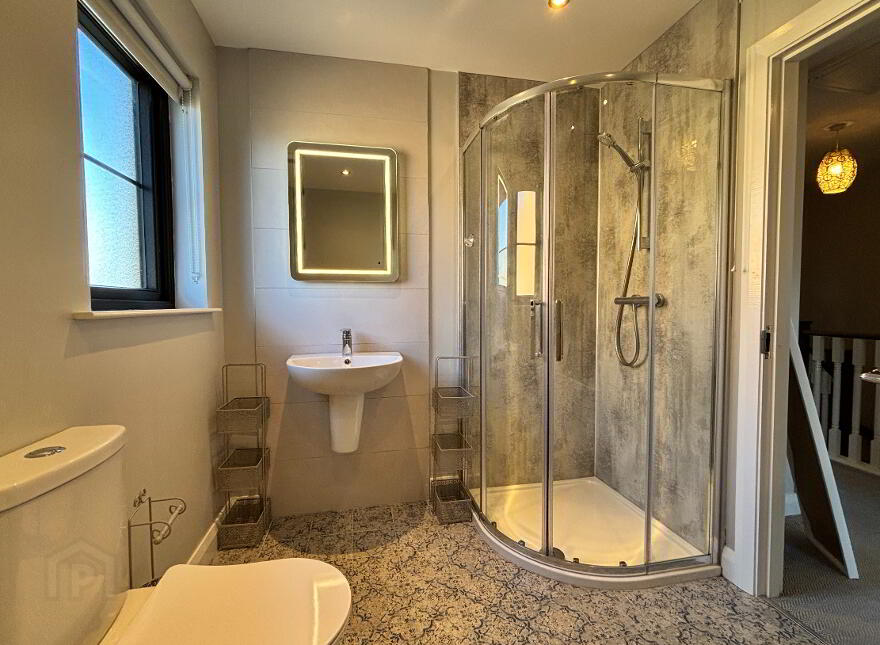 17 Ballymullan Manor, Lisburn, BT27 5WT