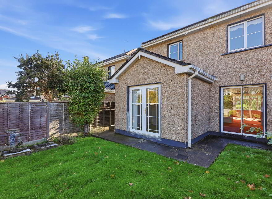 3 Boroimhe Pines, Swords, K67HH95
