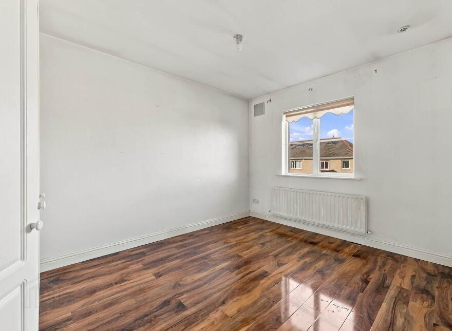 3 Boroimhe Pines, Swords, K67HH95