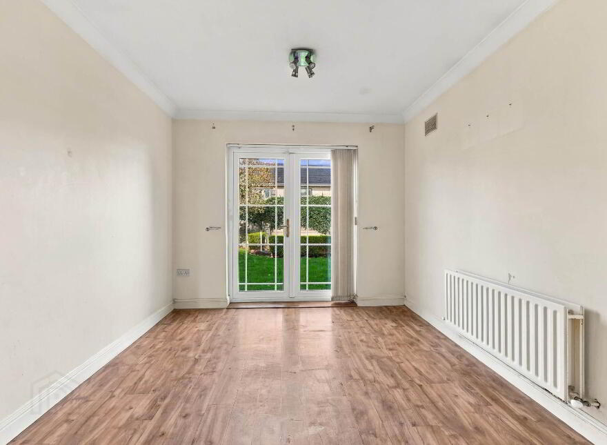 3 Boroimhe Pines, Swords, K67HH95