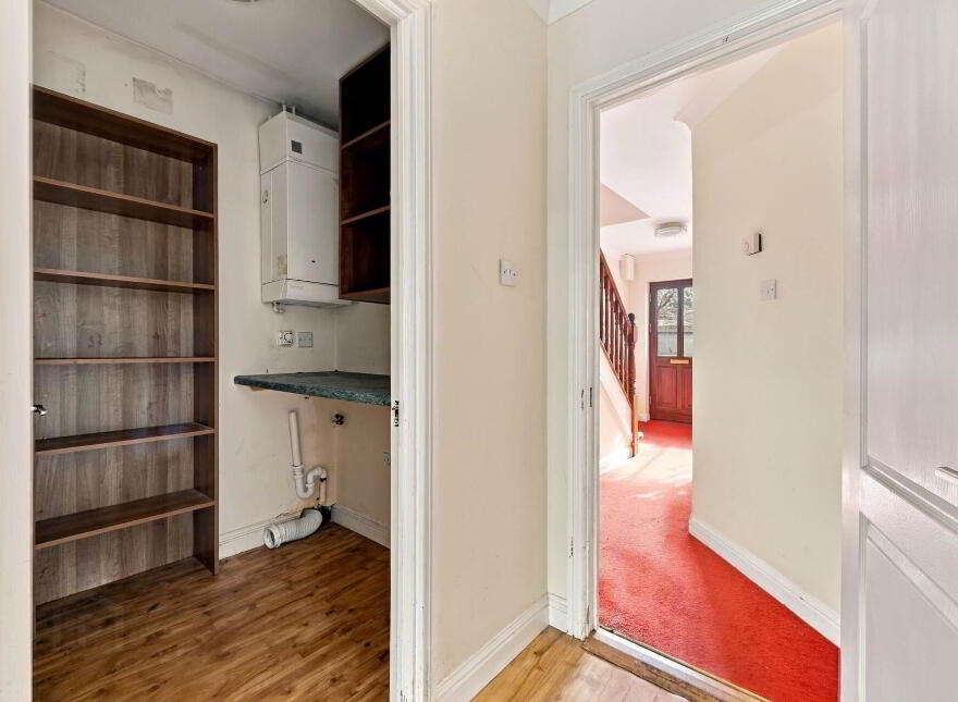 3 Boroimhe Pines, Swords, K67HH95