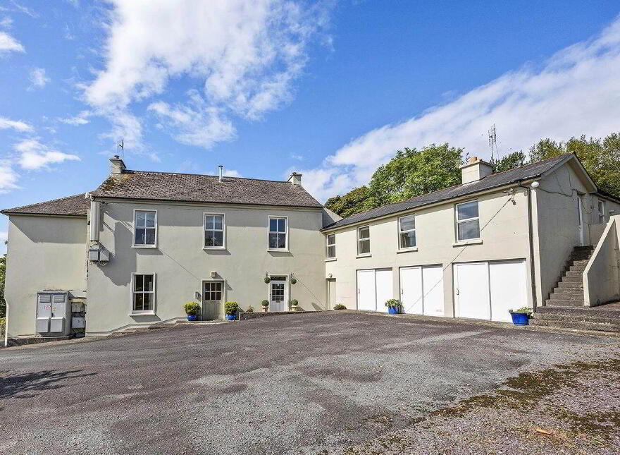 Marino House, Off Wolfe Tone Square, Bantry, P75HX88