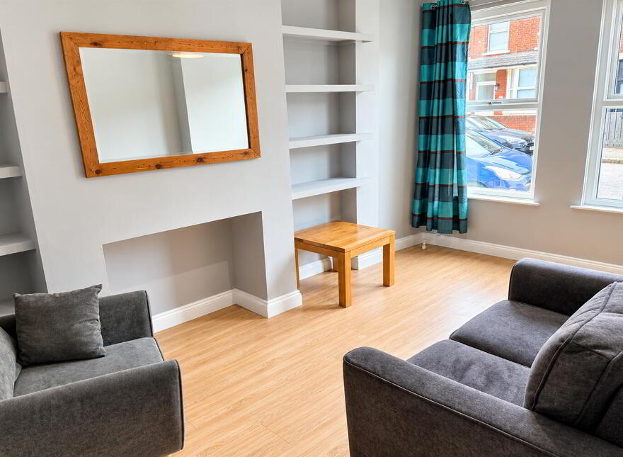 55 Lisburn Avenue, Belfast, BT9 7FX