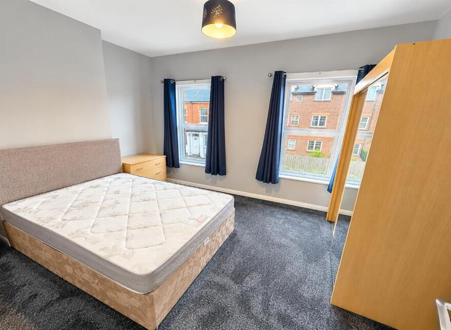 55 Lisburn Avenue, Belfast, BT9 7FX