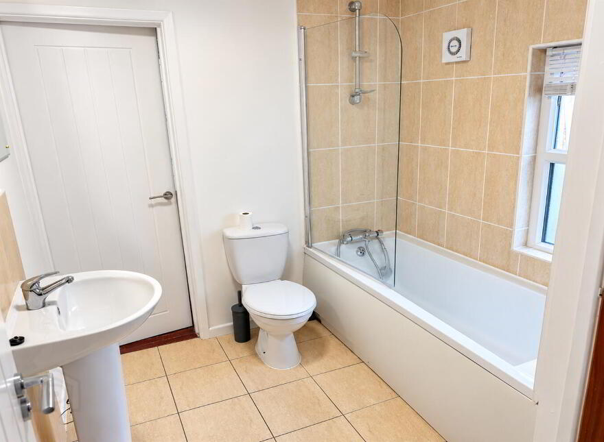 55 Lisburn Avenue, Belfast, BT9 7FX