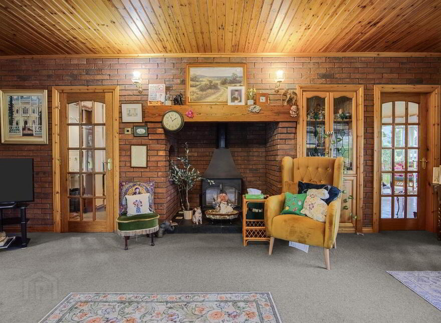 102 Dromore Road, Ballynahinch, BT24 8HX