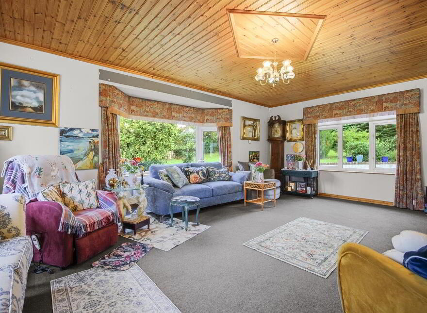 102 Dromore Road, Ballynahinch, BT24 8HX