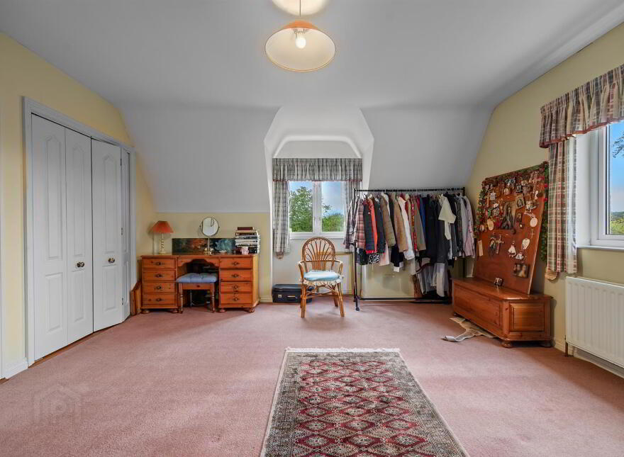 102 Dromore Road, Ballynahinch, BT24 8HX
