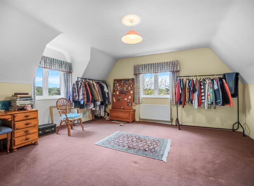 102 Dromore Road, Ballynahinch, BT24 8HX