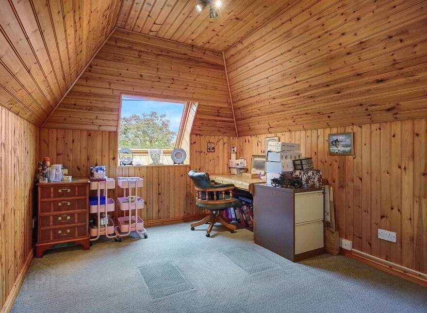 102 Dromore Road, Ballynahinch, BT24 8HX