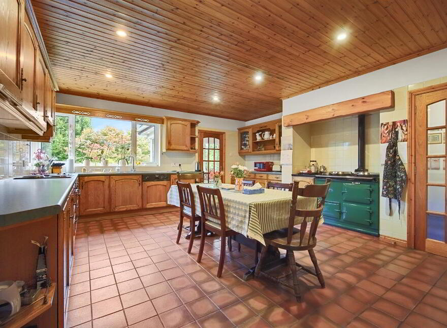 102 Dromore Road, Ballynahinch, BT24 8HX