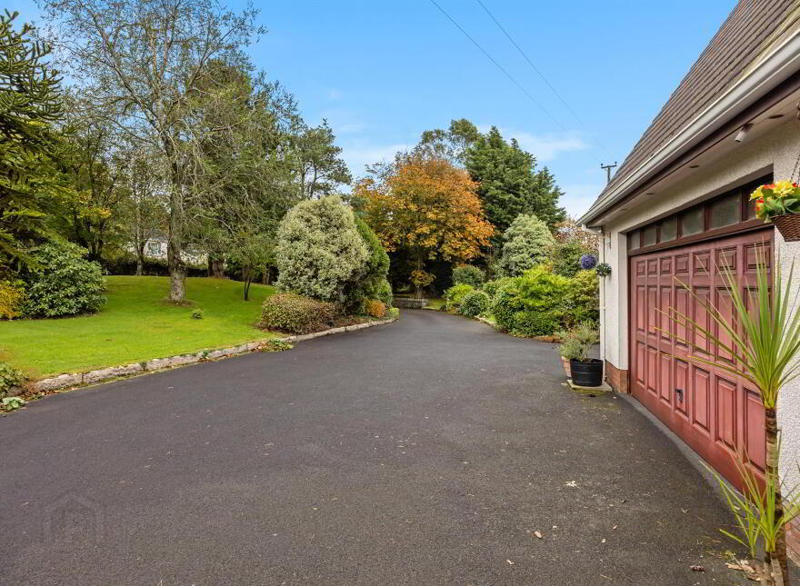 102 Dromore Road, Ballynahinch, BT24 8HX